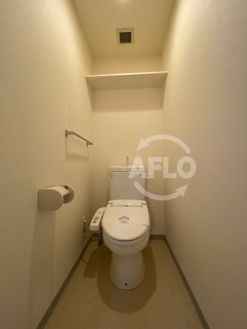 トイレ　ノースヴィレッジ壱番館　温水洗浄便座