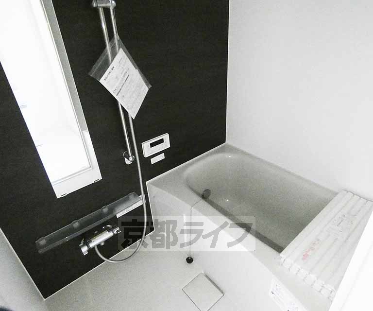 バス・シャワールーム　きれいなお風呂です。