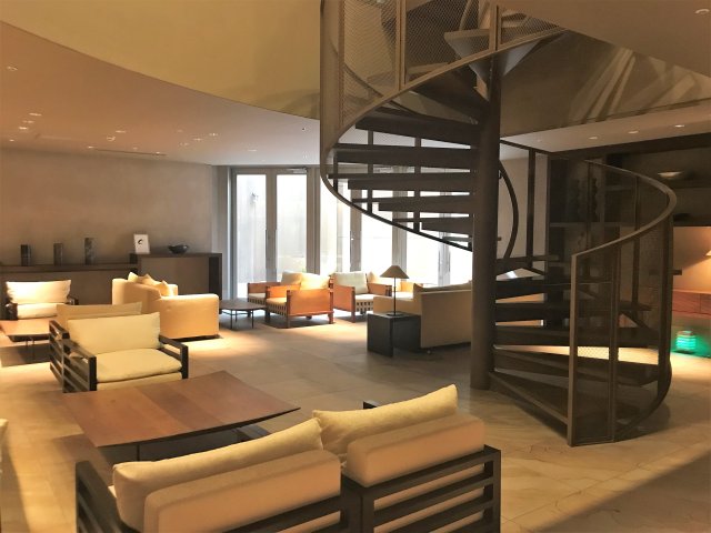 ロビー　【ザ・ライオンズ上野の森】