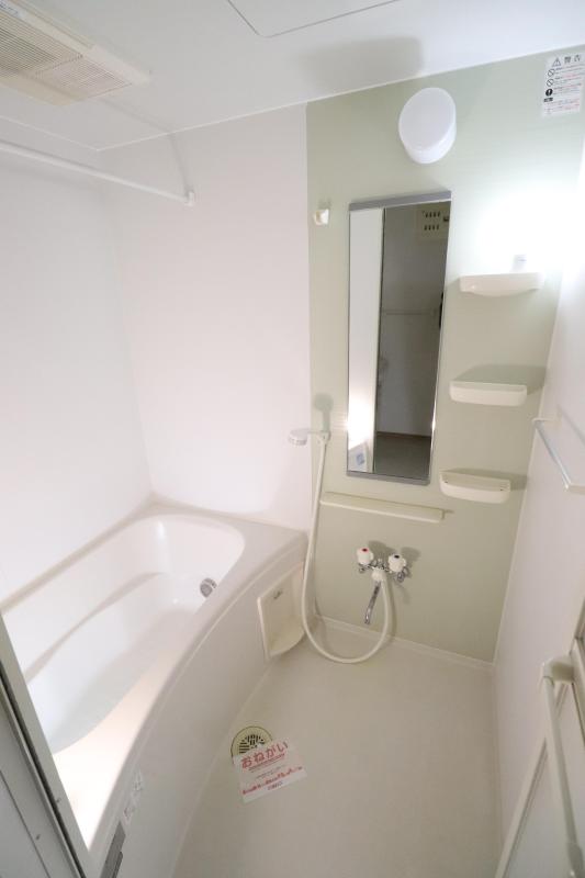 バス・シャワールーム　追い焚き機能・浴室乾燥機付バス