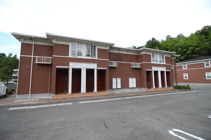 建物外観　リバブルコートＢ　建物外観