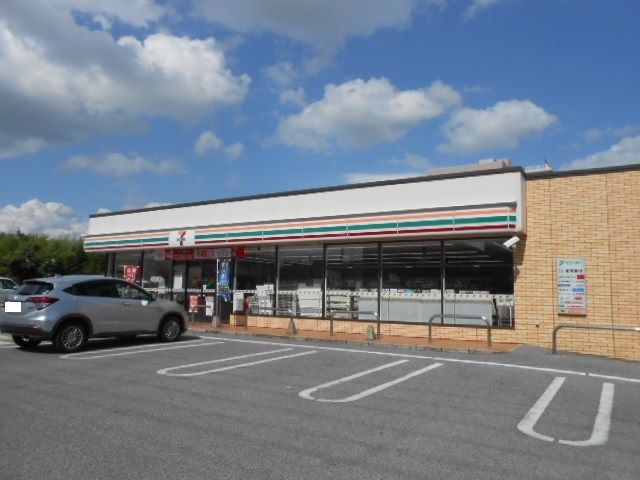 コンビニ　セブンイレブン宮前町店様（コンビニ）まで820m