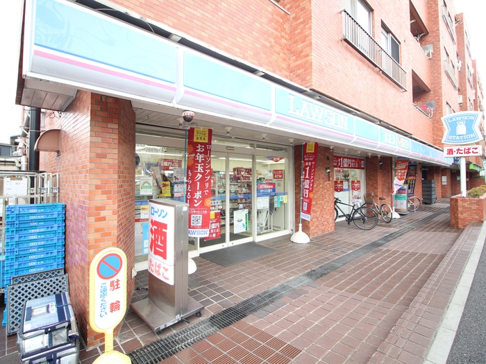 コンビニ　ローソン 弦巻二丁目店（コンビニ）まで398m