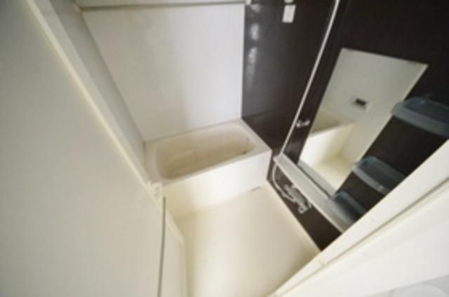 バス・シャワールーム　★追い炊き機能付きバス★