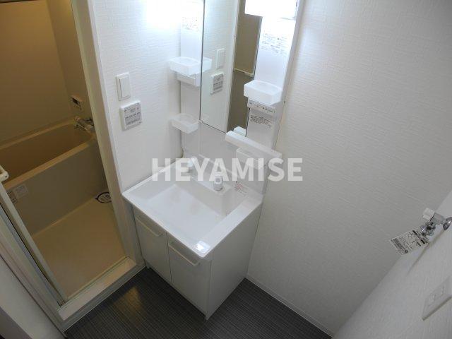 洗面設備　※同間取りの別の階のお部屋の画像です※