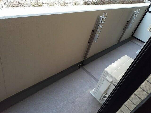 バルコニー　バルコニー有り