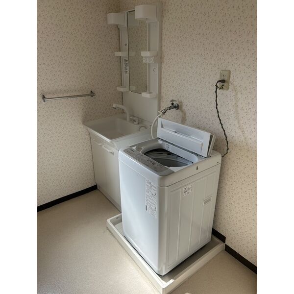 洗面設備　※別室の参考写真の為、現況優先です。