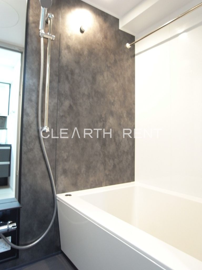 バス・シャワールーム　ゆったり過ごせるお風呂です