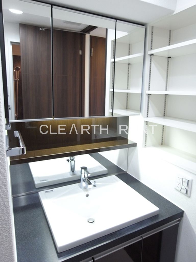 洗面設備　忙しい朝には欠かせない洗面所です