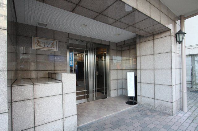 エントランス　ロイヤルアメニティー巣鴨　豊島区巣鴨４