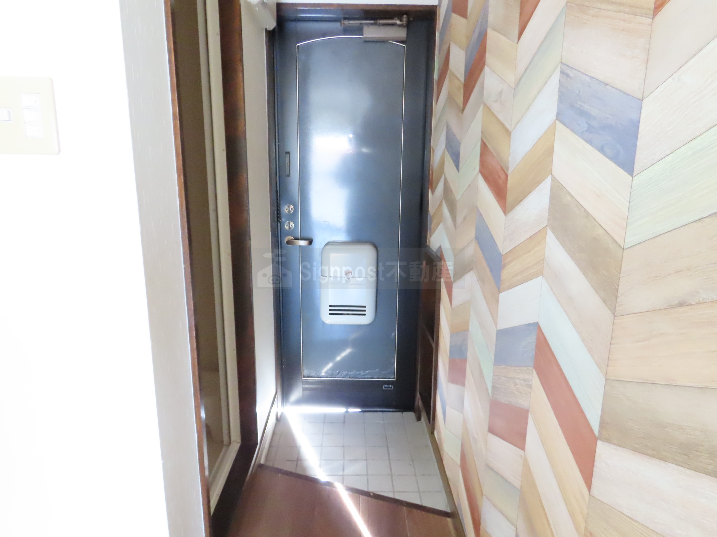 玄関　※別号室のお写真になります