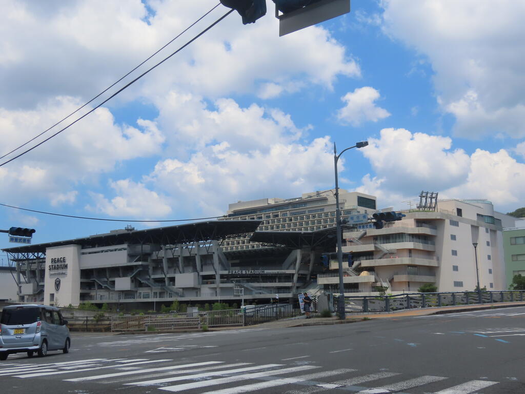 スーパー　フードウェイ長崎スタジアムシティ店（スーパー）まで1290m