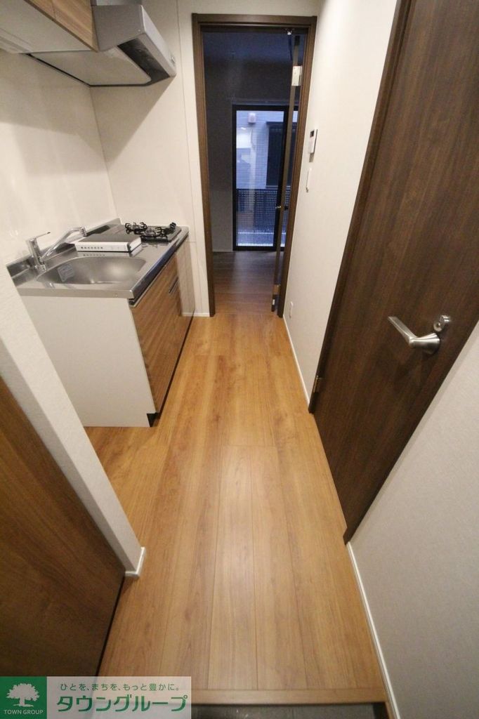 玄関　キッチン