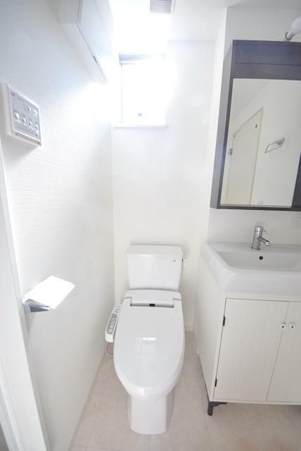 トイレ　お部屋探しは株式会社　タウンハウジング　までお気軽にお問合…