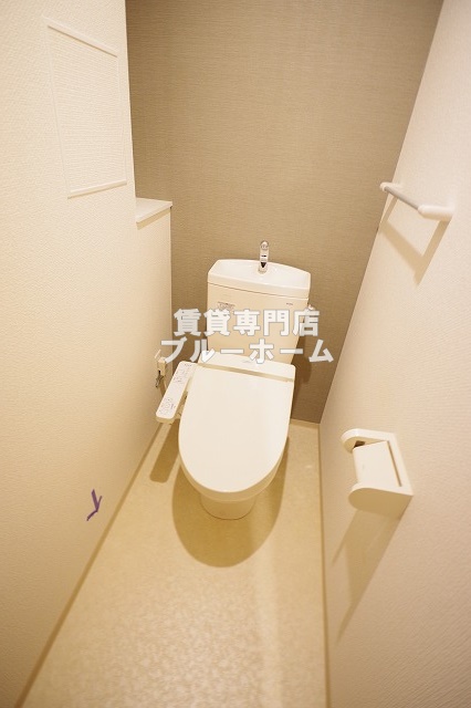 トイレ　温水洗浄便座です！