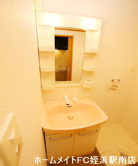 洗面設備　★洗面脱衣所もしっかりあります★参考写真