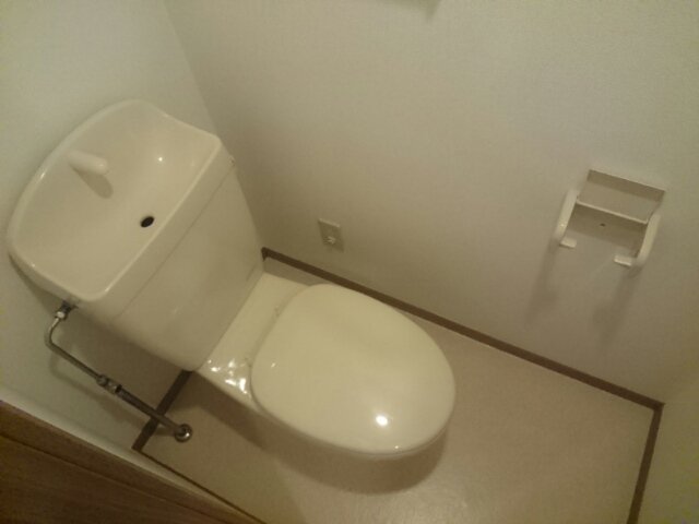 トイレ　シンプルで使いやすいトイレです