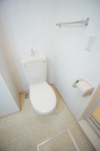 トイレ　※同物件・同タイプの写真です。