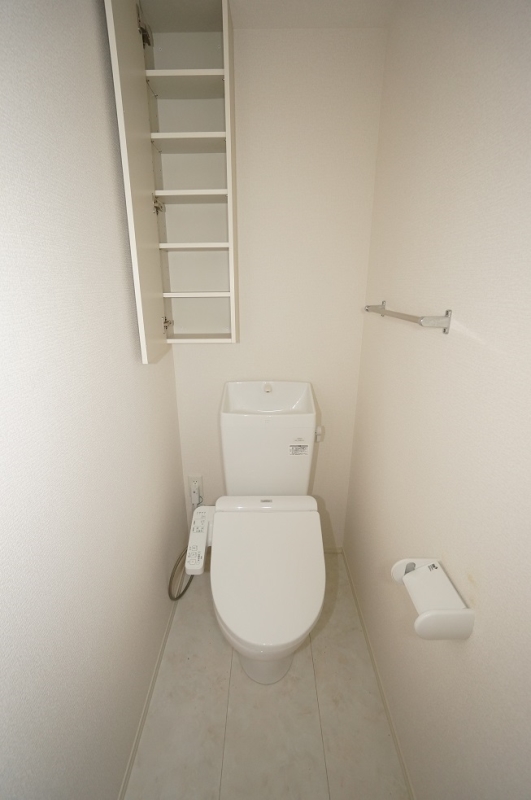 トイレ　他号室の写真になります。