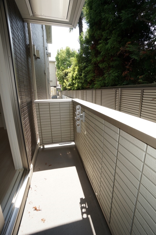 バルコニー　他号室の写真になります。