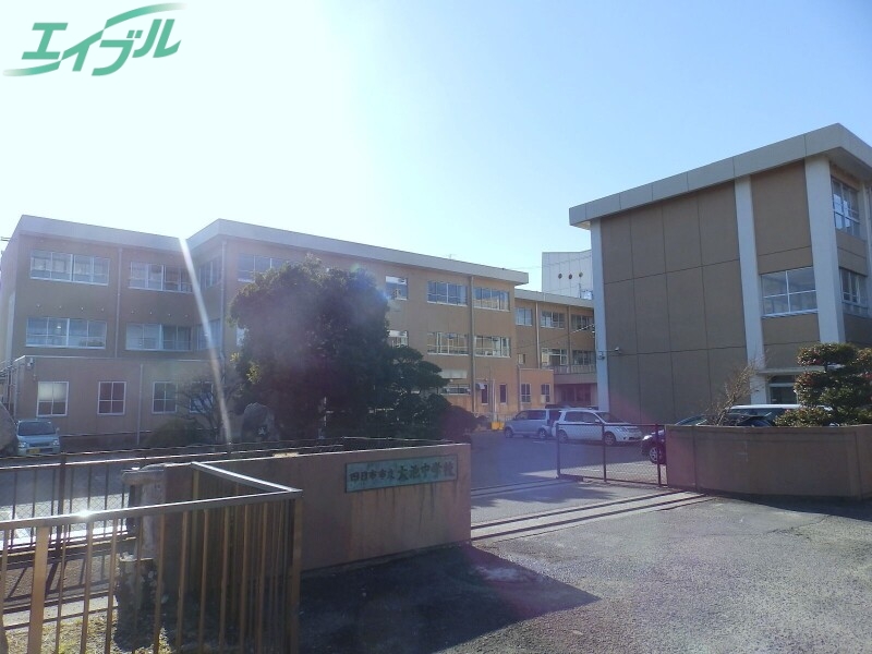 中学校　四日市市立大池中学校（中学校）まで3478m