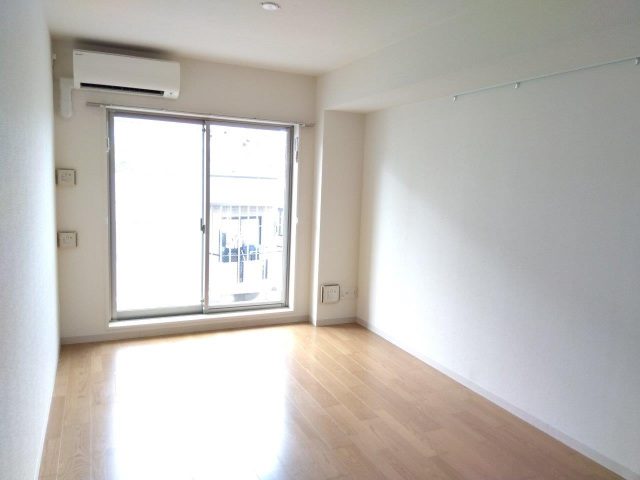 居室・リビング　同タイプ写真