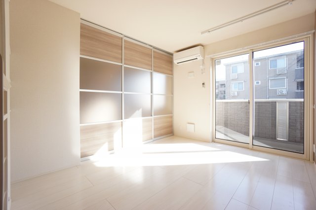 居室・リビング　※同物件、同タイプ、間取り反転のお部屋です