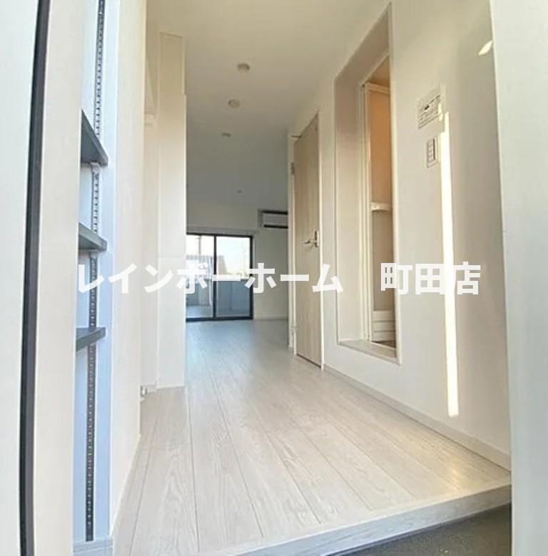 玄関　※同施工会社参考写真