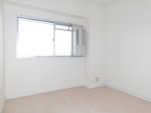 その他部屋・スペース　寝室にも窓があり換気いい感じです