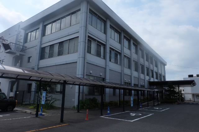 役所　野洲市役所（役所）まで758m