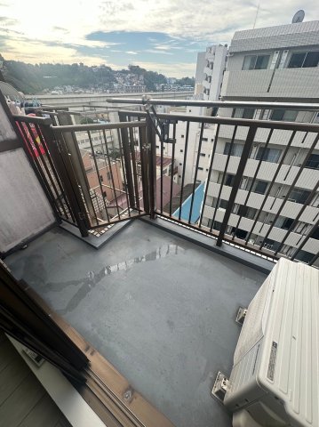 バルコニー　最上階・南西向きで日当たり良好のバルコニー