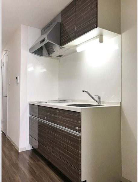 キッチン　コンパクトなキッチンで掃除もラクラク