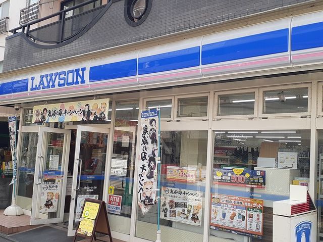 コンビニ　LAWSON（コンビニ）まで10m