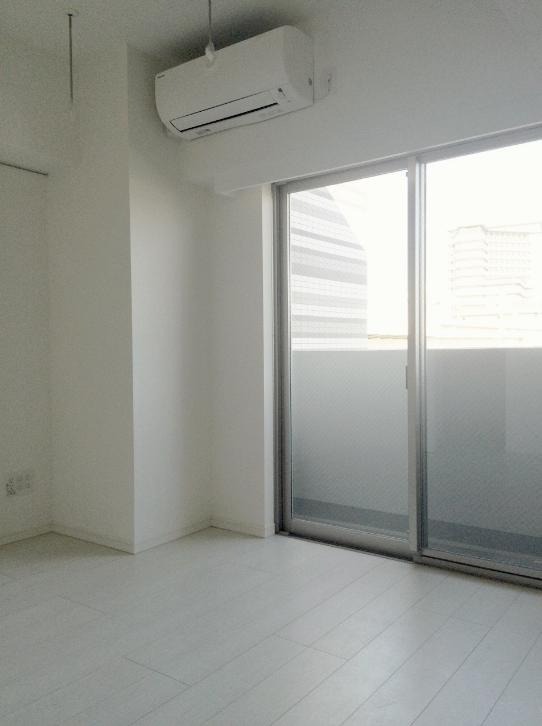 居室・リビング　白基調のリビング♪