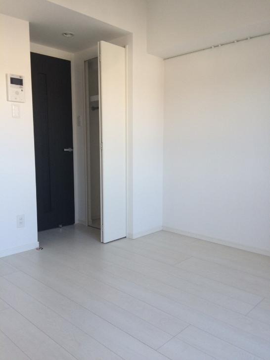 その他部屋・スペース　白基調の寝室♪