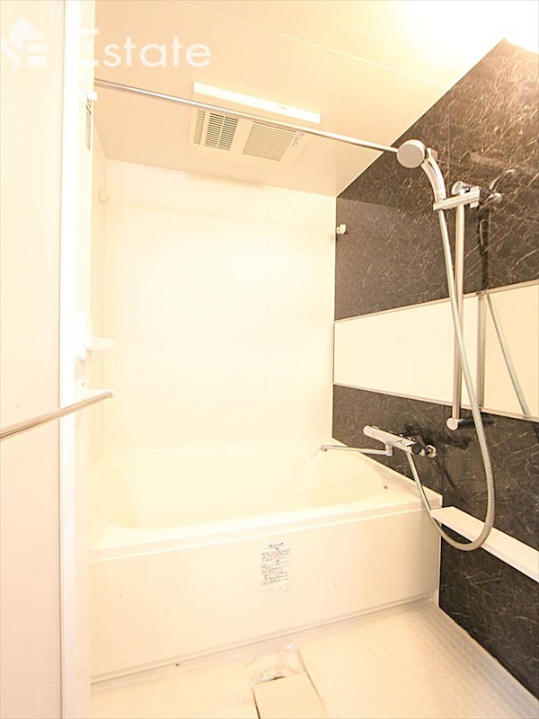 バス・シャワールーム　バスルーム