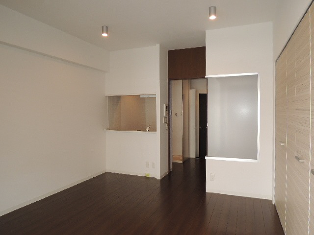 居室・リビング　写真は同マンション別のお部屋のものです