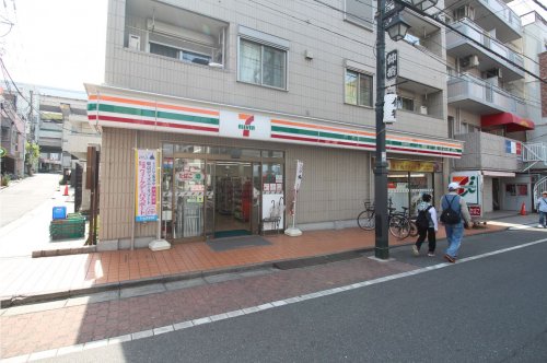 コンビニ　セブンイレブン仲宿商店街店（コンビニ）まで339m