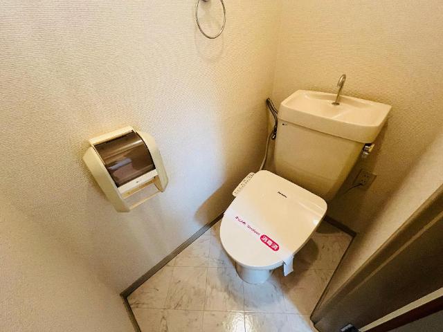 トイレ　シャワー付トイレ