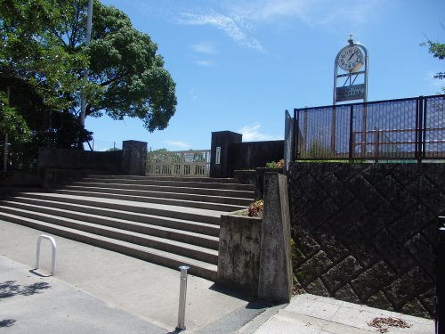 中学校　西紫原中学校（中学校）まで1314m