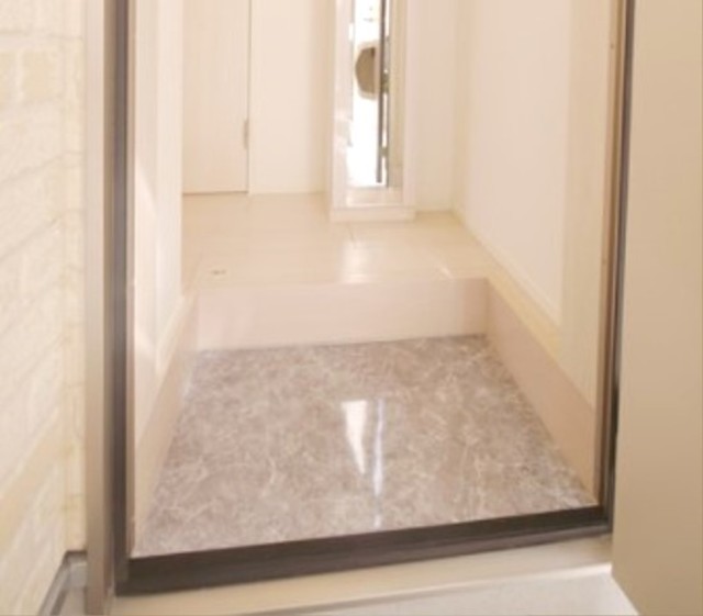 玄関　別部屋同仕様