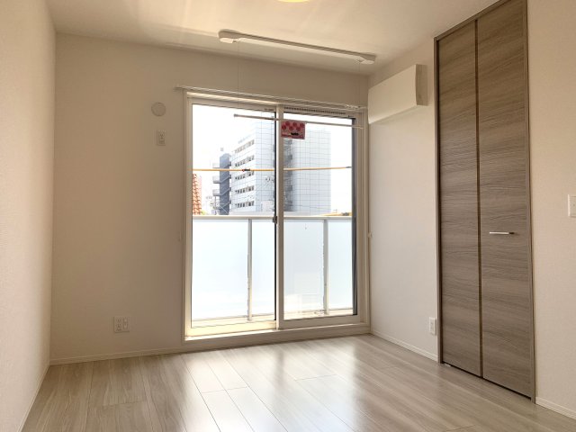 バルコニー　東向き