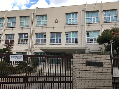 小学校　大阪市立中浜小学校（小学校）まで320m