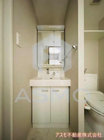 洗面設備　同マンション別部屋　参考写真