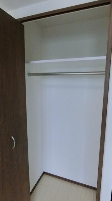 収納　クローゼット?