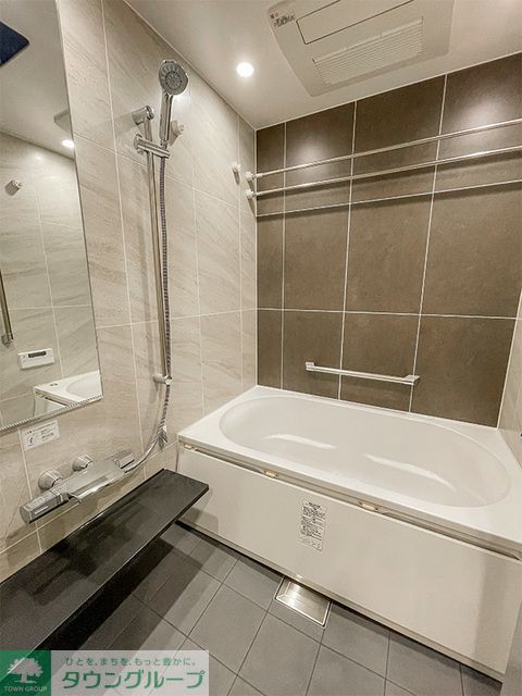 バス・シャワールーム　※写真は同タイプ住戸です。