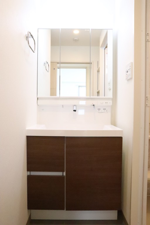 洗面設備　ダイレ・エヌ　独立洗面台