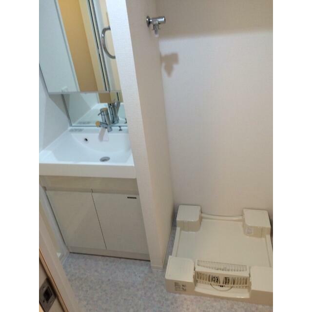 洗面設備　※同仕様写真含む