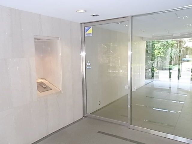 エントランス　★入口★