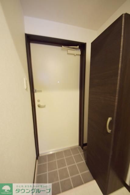 玄関　シューズボックスございます